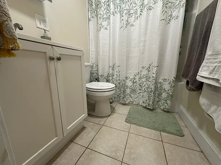 1056 Cambridge St #4F — Photo 8