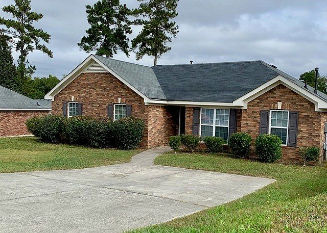2nd image of 4714 Laural Oak Dr
