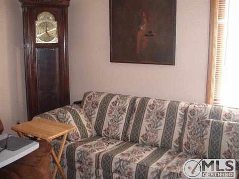 5th image of 410 Pennsylvania Ave