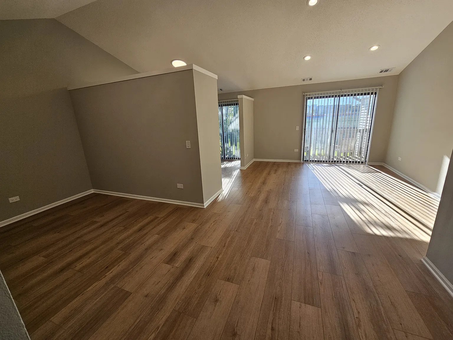 2 bed, $2,200 — Photo 3