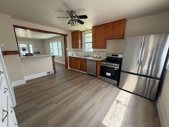 5th image of 1205 N Hayes Ave