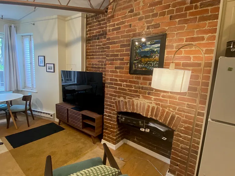1507 R St NW — Photo 14