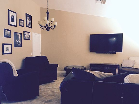 3rd image of 7505 Canyon Dr