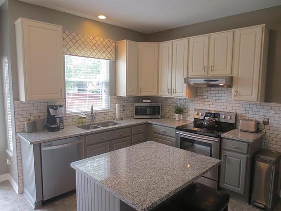 4th image of 7811 Birch Creek Dr