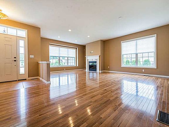 2nd image of 170 Providence Pike Unit 92