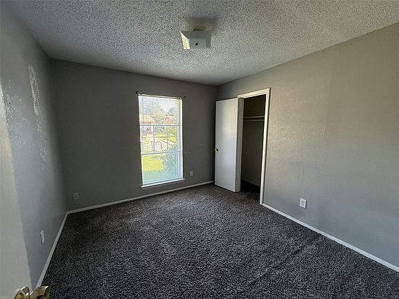 5th image of 10017 Mill Valley Ln