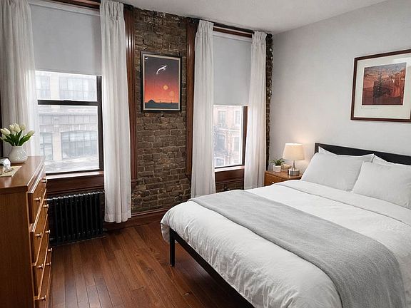 5th image of 114 E 4th St APT 2