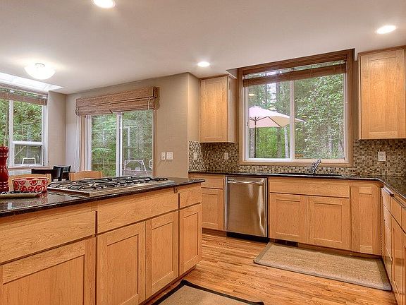 5th image of 45712 SE 138th Ct