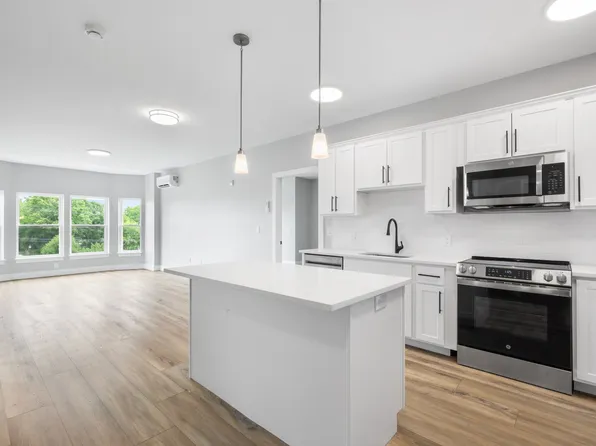 300 Harbour Close #J, New Haven, CT 06519