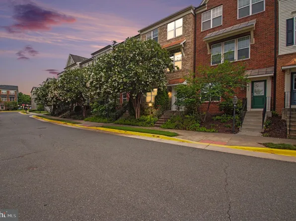 43920 Avenza Ter, Chantilly, VA 20152