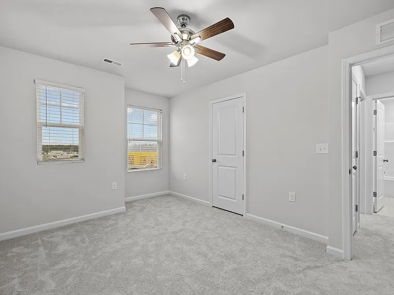 2145 Caen St — Photo 29