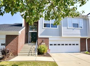 9510 Fireside Ln, Fishers, IN 46038