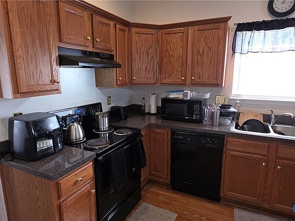 4th image of 3165 Welsh Cir