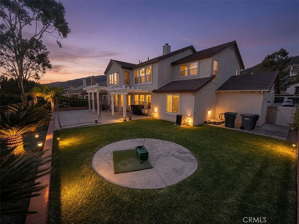 4 bed, 3.5 bath, 3374 sqft, $5,150 — Photo 3