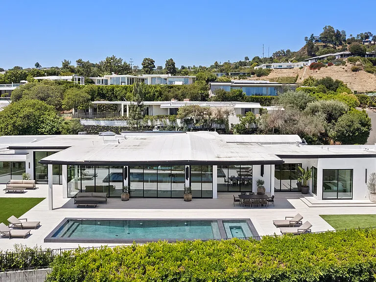 365 Trousdale Pl — Photo 59