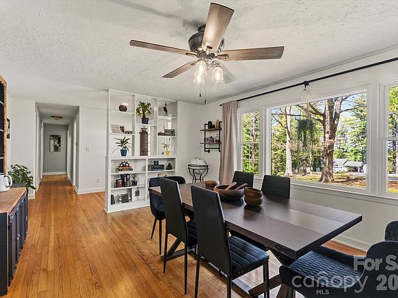 4th image of 6 N Marley Dr