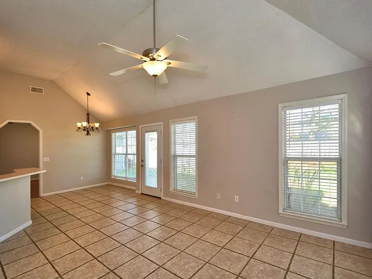 4001 Falliston Dr — Photo 22