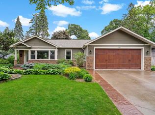 6748 Plymouth Ave N, Golden Valley, MN 55427