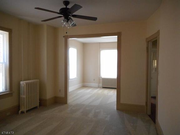 5th image of 333 Grant St