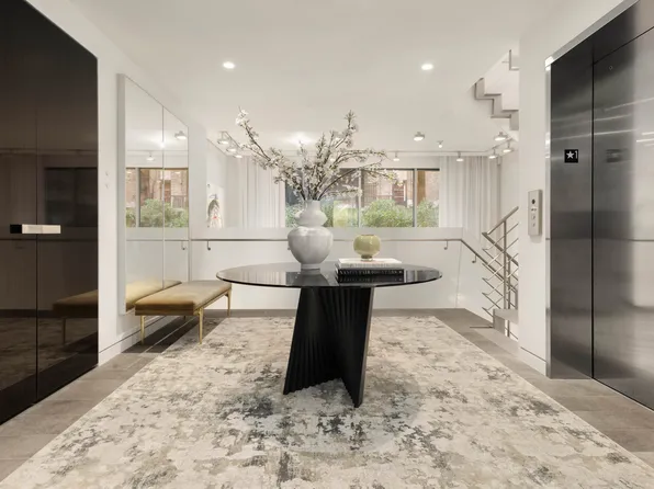 9 Minetta Street TH1 image 3 of 18
