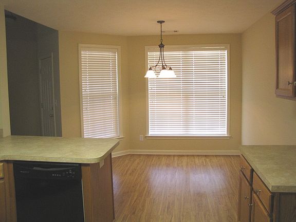 BREAKFAST NOOK!