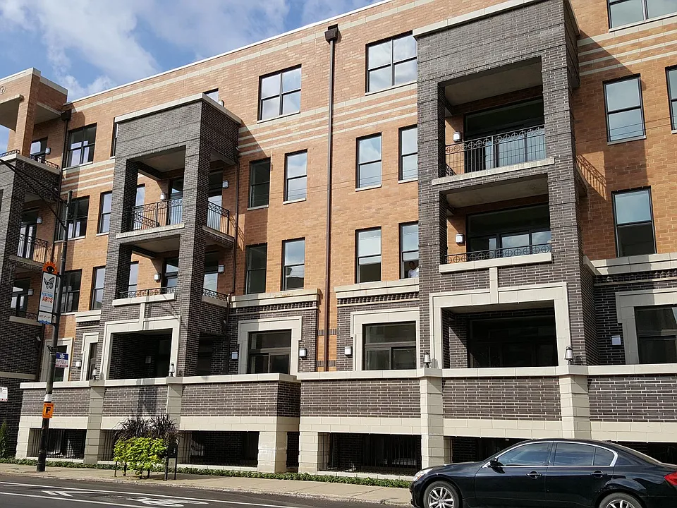 2944 N. Halsted - Now Leasing!