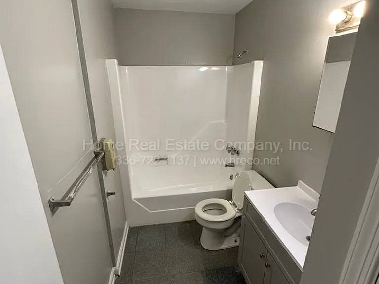 151 Westdale Ave #C — Photo 3