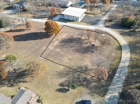 39 S 4297th Rd, Porum, OK 74455