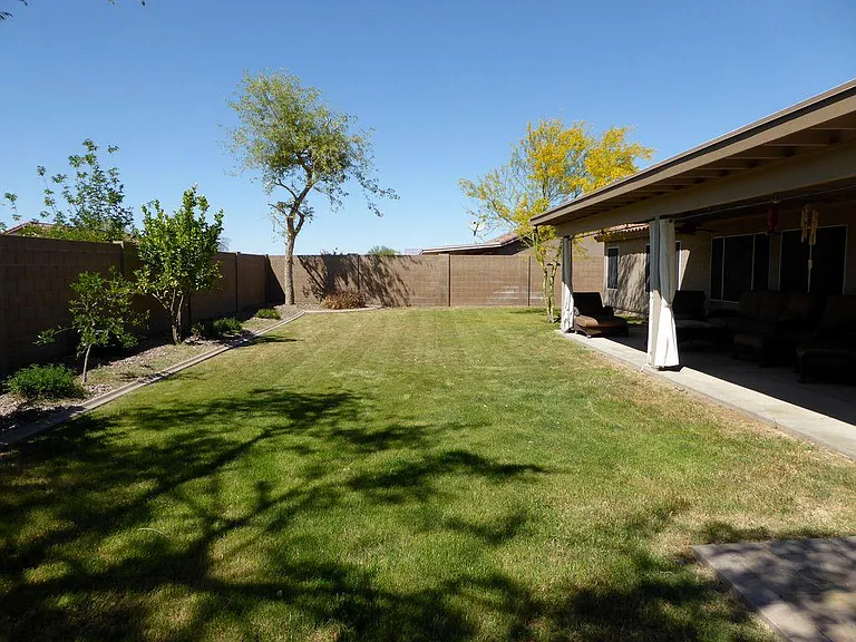 6810 S 15th Pl — Photo 47