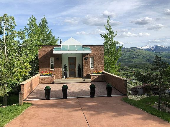 2nd image of 5171 Longsun Ln