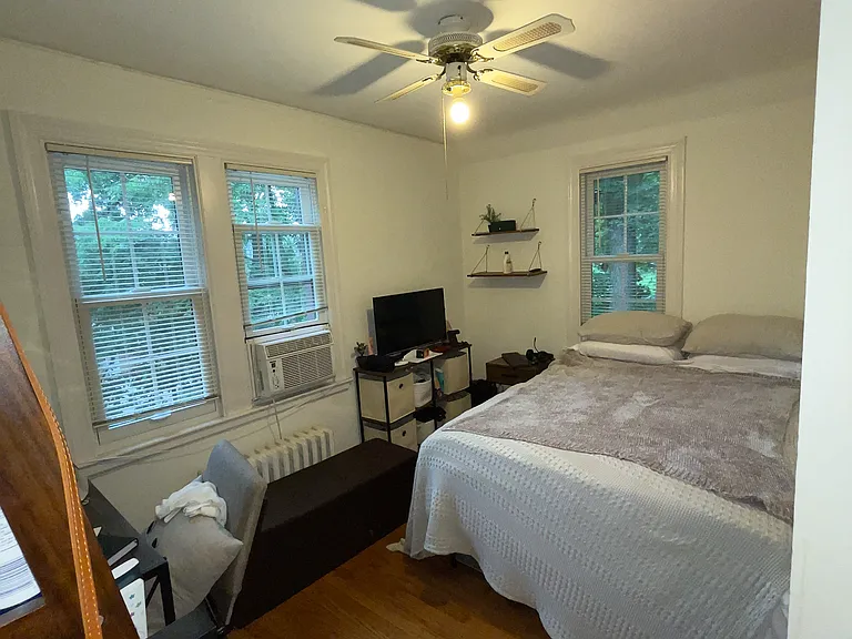 2226 Kendall Ave — Photo 36