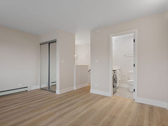 5th image of 6166 N Sheridan Rd APT 8L