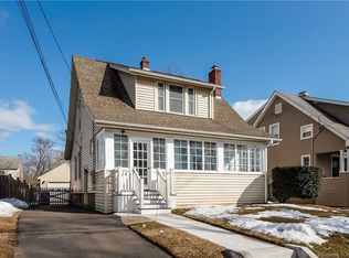 124 Beverly Rd, West Hartford, CT 06119