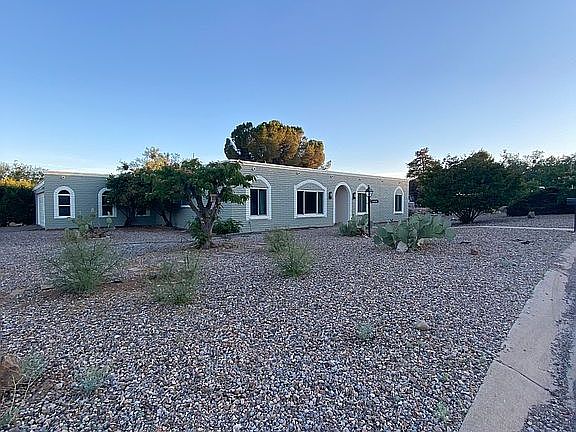 3rd image of 3048 Cardinal Dr