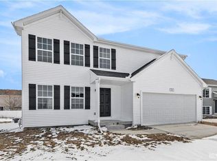 108 Red Tail Ct, Walkerton, IN 46574