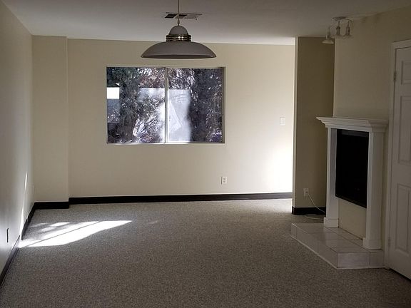 4th image of 14650 Lassen St Unit 4