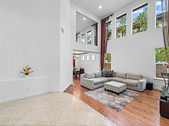5th image of 27705 Manor Hill Rd