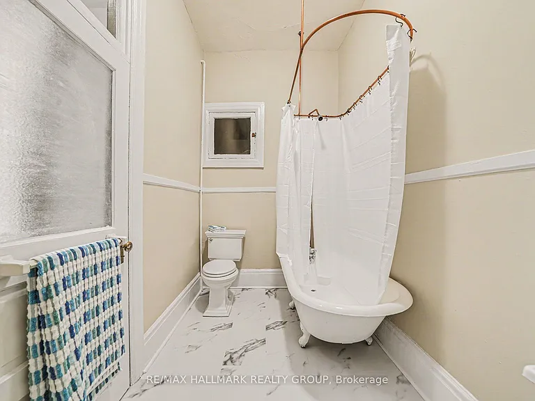 413 Elgin St #1 — Photo 21