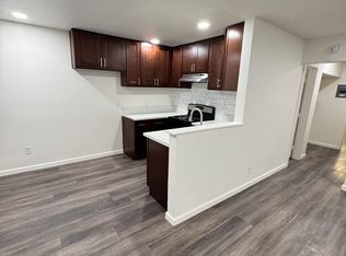 1151 W 9th St APT D, Corona, CA 92882