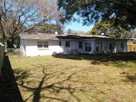3rd image of 109 E 144th Ave