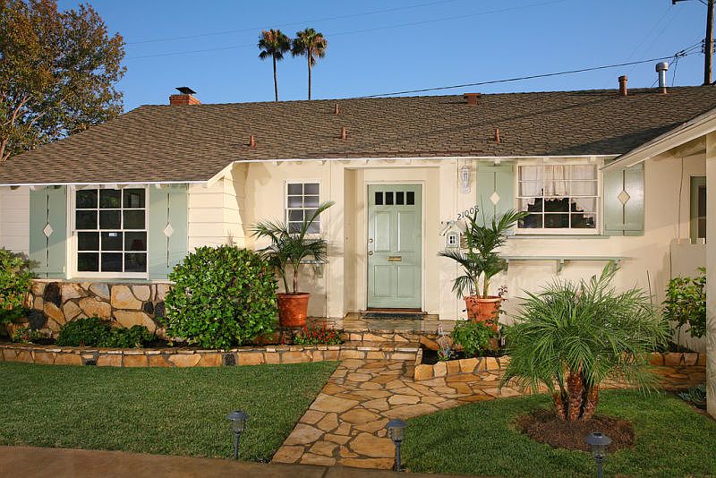 2nd image of 21008 Baltar St