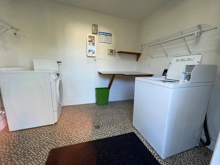 9738 SE 42nd Ave #2 — Photo 30