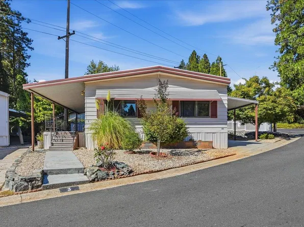 3 Primrose Ln, Grass Valley, CA 95945