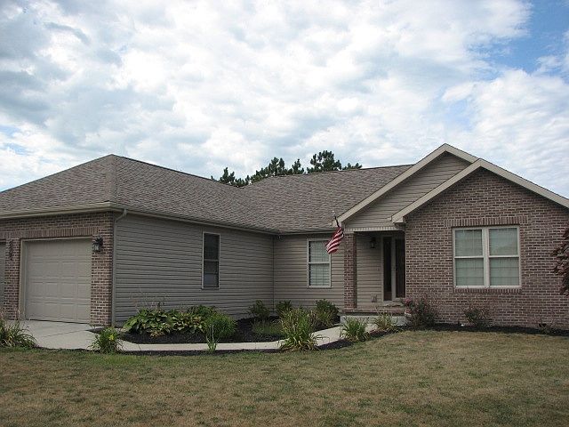 1st image of 209 E Quail Dr