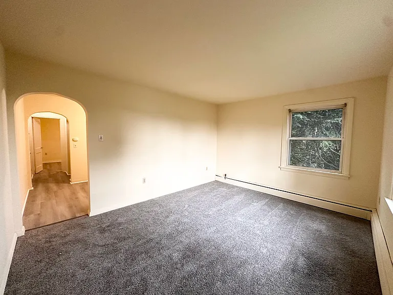 225-227 W Areba Ave — Photo 7