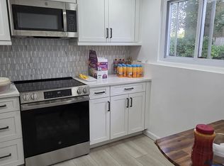 77 Colony Ln FLOOR 1, Syosset, NY 11791