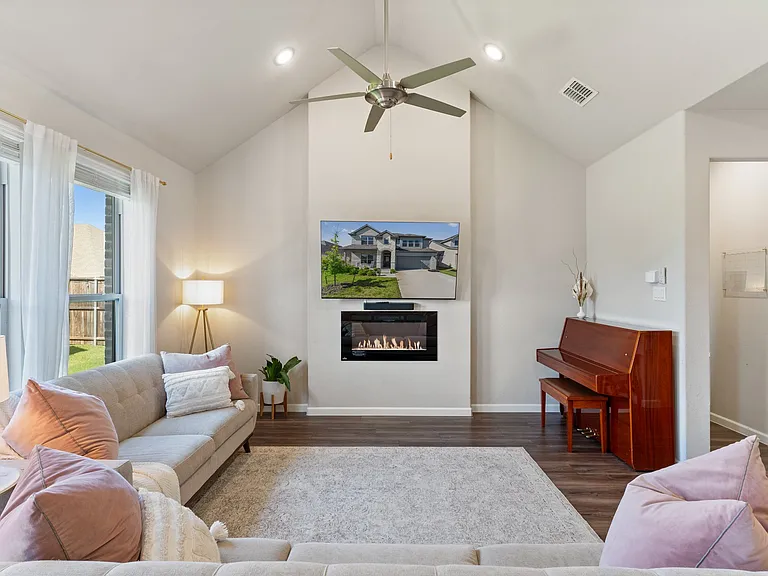 132 Chase Creek Dr — Photo 10