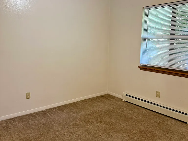 929 Iowa Ave #14 — Photo 7