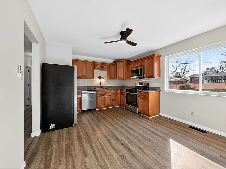 3253 Greenbridge Dr — Photo 6