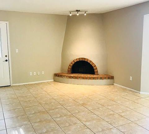 4th image of 10650 E Sahuaro Dr